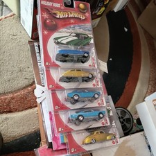 2005 Hot Wheels Holiday Cars - Complete Set -5 Cars