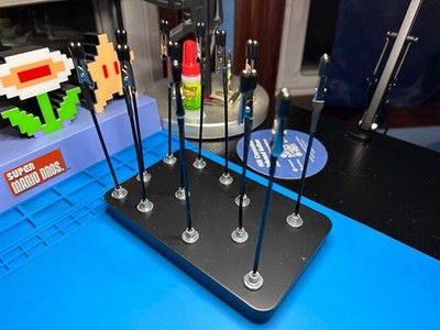 Magnetic Painting Stand Base & 12 Alligator Clip Sticks, Modeling Hobby Tool