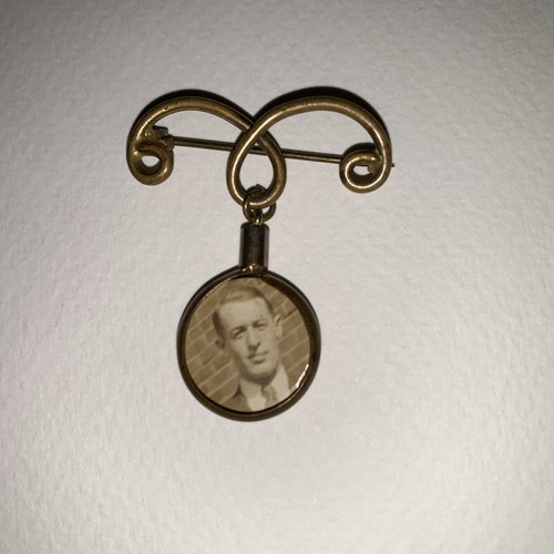 Antique Pin Brooch Locket With Photo - Picture 2 of 3