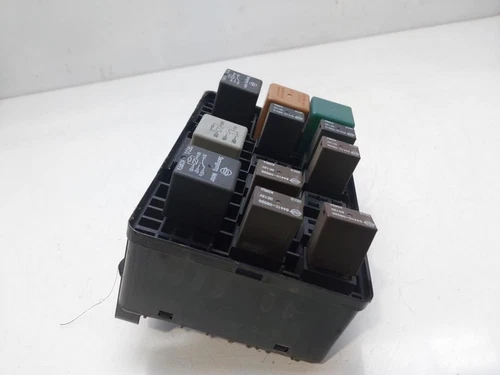 8220108024 Caja Reles/Fusibles para SSANGYONG REXTON 2005 8235990 - Imagen 2 de 10