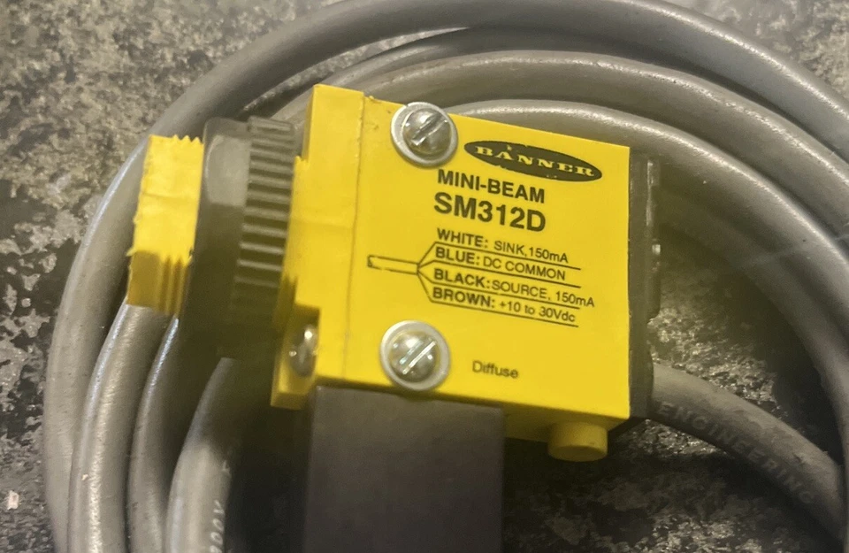 Banner Engineering 25619 / SM312D MINI-BEAM Photoelectric Proximity Sensor - Image 2 of 2