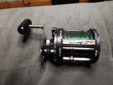Shimano Triton 400 Baitcasting Reel