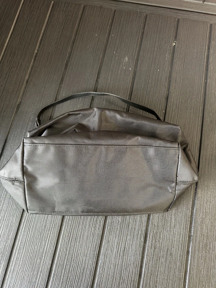 VERSACE Perfume Unisex Negro Maquillaje Cosmético Estuche Bolsa Artículos de Aseo NUEVO Foto 2 de 4