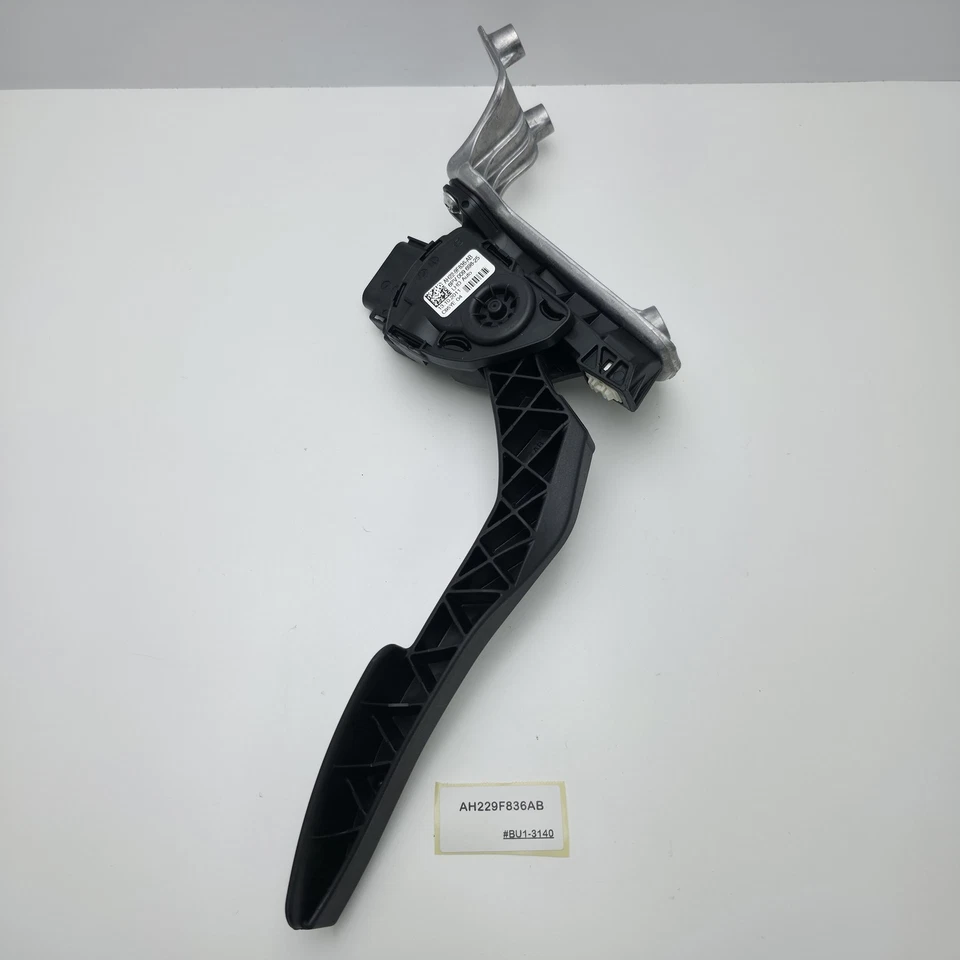 2010-2016 Land Rover LR4 Gas Pedal Accelerator Module AH229F836AB - Изображение 2 из 4