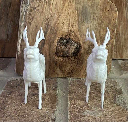 2 Vintage 1950s Christmas Reindeer Ornaments White Hard Plastic 3.25" T&W Rare - Picture 3 of 6