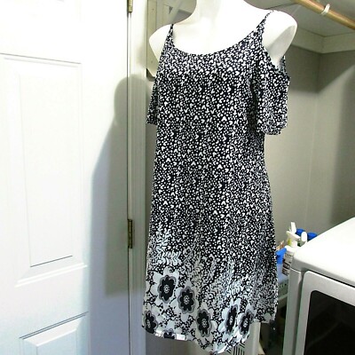  Fashion says me too style says only me  black white M off shoulder sun dress-NW