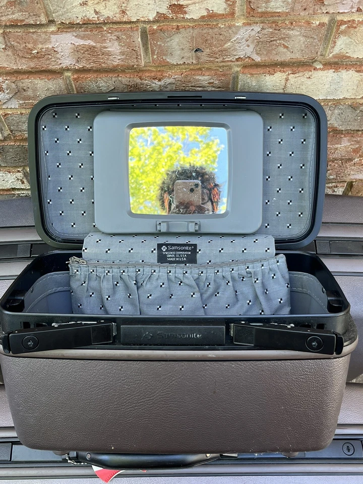 VTG Samsonite Large 3 piece Set Hard Shell Rolling Suitcase with Handle Luggage - Image 4 of 4