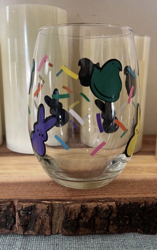 Bunnies and Chicks and Sprinkles Stemless Wine Glass 20oz Easter Spring - Picture 2 of 4
