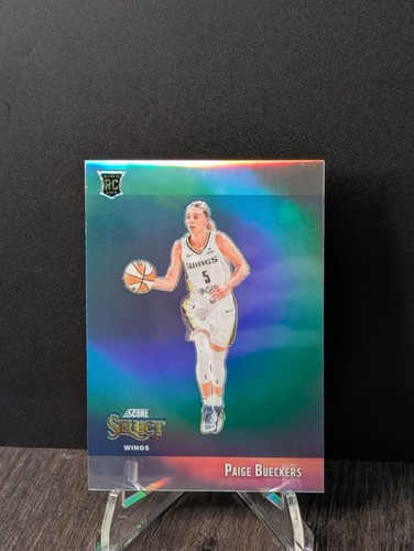 Paige Bueckers [Silver] #18 2025 Panini Select WNBA Score Throwback card