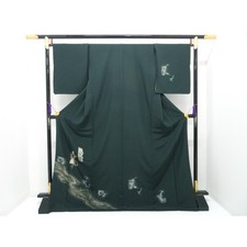 Authentic Visiting Kimono with Yuzen Gold Processing 270-004-277-4447