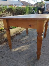 Pine Farmhouse Dining Table 4ft  Free Delivery 🚚