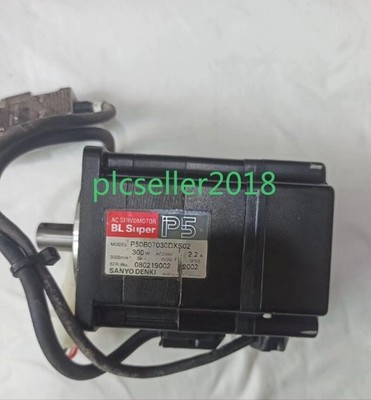 1Pc used   servo motor P50B07030DXS02 *tn