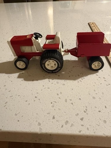 Vintage 70s Tonka Red Farm Tractor & Trailer Diecast Free Ship in USA