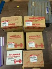 Lot of Yanmar Marine Engine Parts (JS)