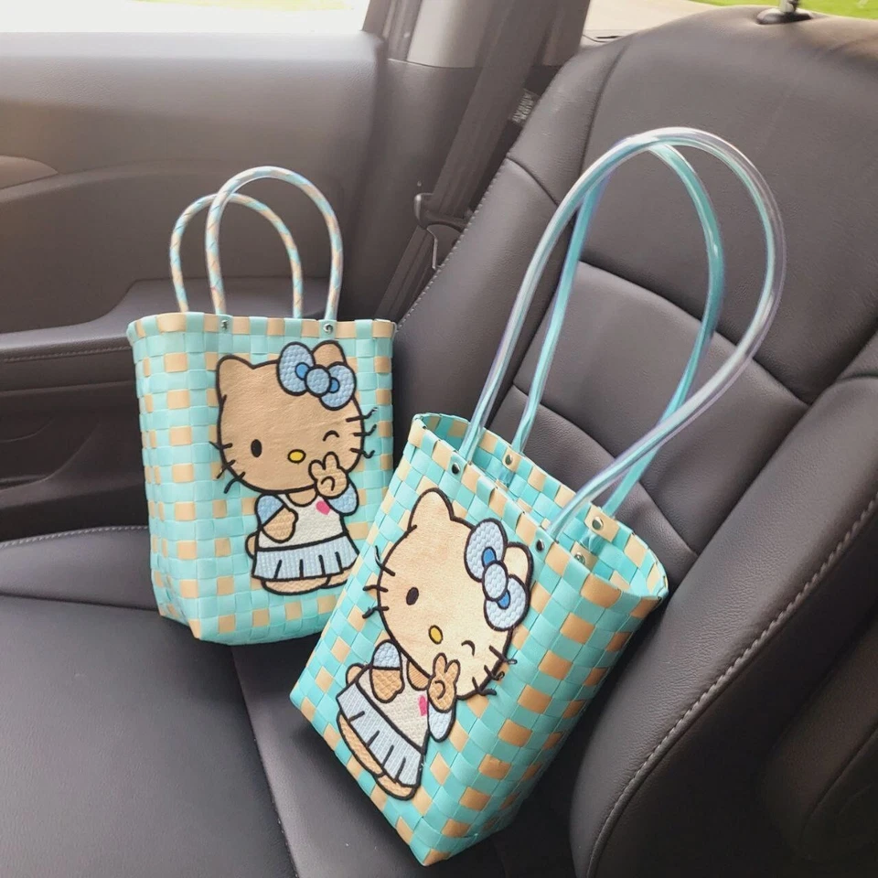 Lindo Bolso Tejido Azul Hello Kitty Bordado Bolso de Hombro Playa Vacaciones Bolso Foto 2 de 4