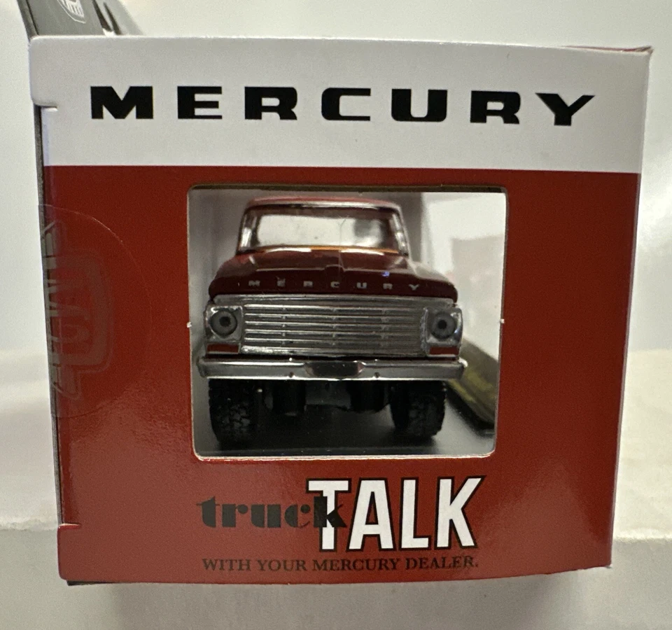 Camión M2 Machines Auto-Thentics Serie 95: 1967 Mercury M-100 personalizado 4x4 R95 Foto 3 de 4