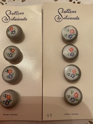 8 GRAY VINTAGE GLASS HAND PAINTED FLOWER SCHWANDA BUTTONS CARDS SEWING KNIT 12mm - Picture 2 of 2