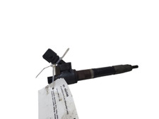 Volvo V40 2014 Diesel fuel injector VEA132370010AAB 140kW JUT192548