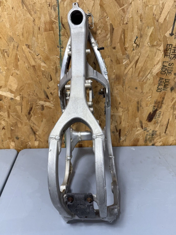 Chasis de cuadro principal Yamaha YZ450F YZ 450F 2010-2013 FABRICANTE DE EQUIPOS ORIGINALES Foto 4 de 4