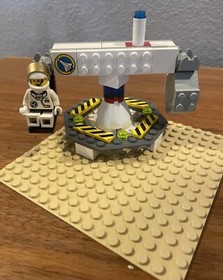 Lego 6454 System Countdown Corner & Lego 6455 Space Simulation Station