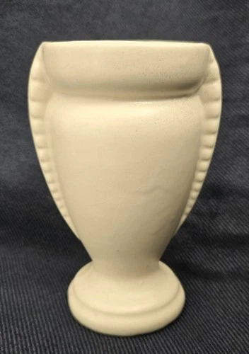 Vintage MCM Shawnee Matte White  Art Pottery Vase Urn USA 5.5" Tall