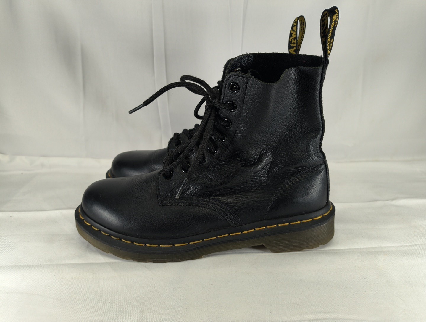 Dr. Martens Doc Martens 1460 Pascal Black Leather Lace Up Combat Boots Sz US 7L thumbnail 4