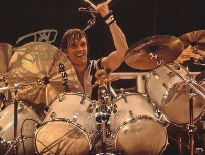 Nicko McBrain handsigniertes 8x6 Inch Iron Maiden Foto Musik