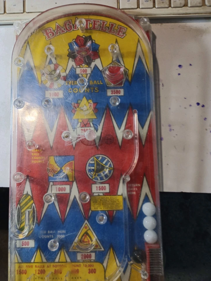 Antiguo juego de pinball Bagatella años 50 Foto 2 de 4