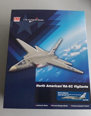 HOBBYMASTER: N' American RA-5C Vigilante, US Navy 1978, Maßstab 1:72. Gebraucht.