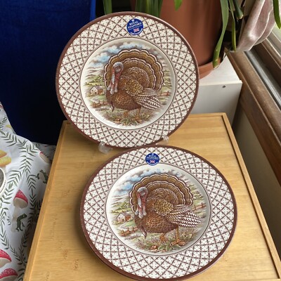 Royal Stafford THANKSGIVING TURKEY Brown X Border Dinner Plates