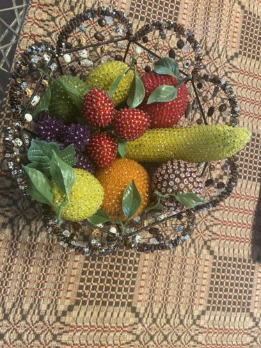 Lot of 9 Vinage Sequined Beaded Push Pin Faux Fruit W Sea Shell Wire Basket - Picture 8 of 18