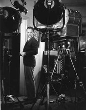 Actor DOUGLAS FAIRBANKS JR Movie Studio Classic Retro Picture Photo 4x6