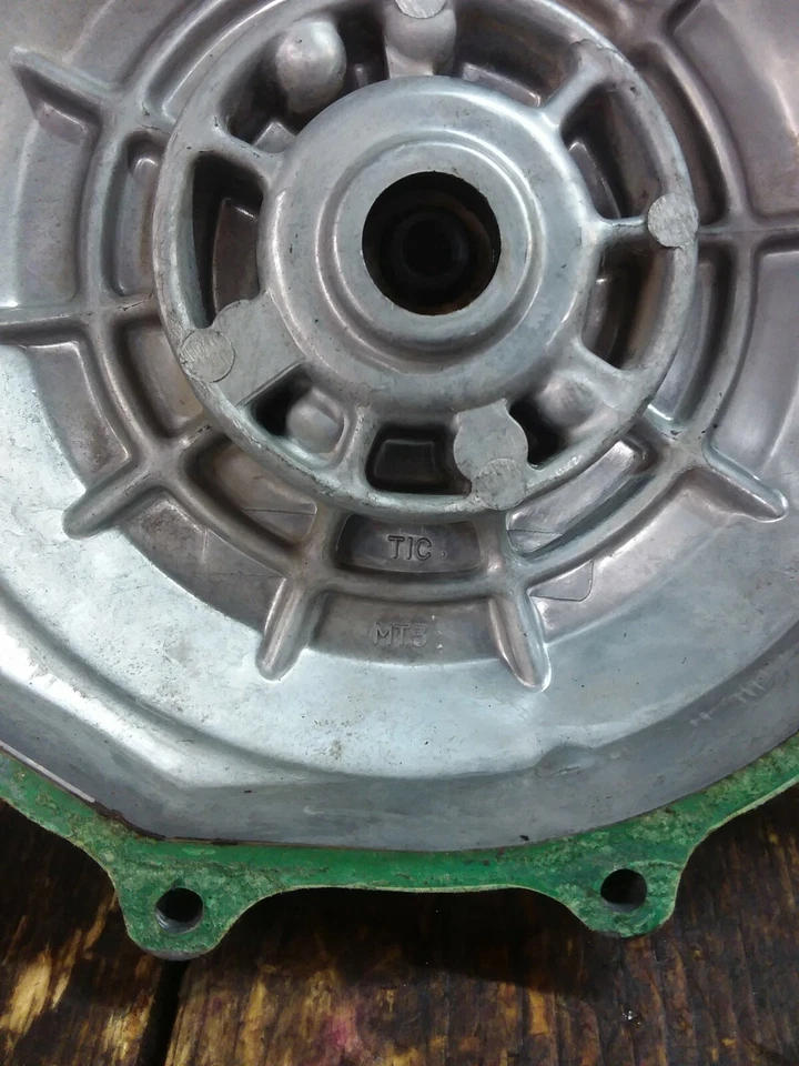 1999 Honda ST1100 ST 1100 Oem outer clutch cover/slave cylinder mount - Image 4 of 4