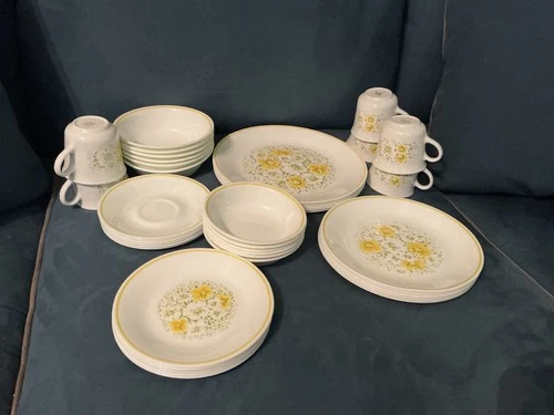 Vintage Corelle APRIL 42 piece set Plates Bowls Cups Saucers Service for 6