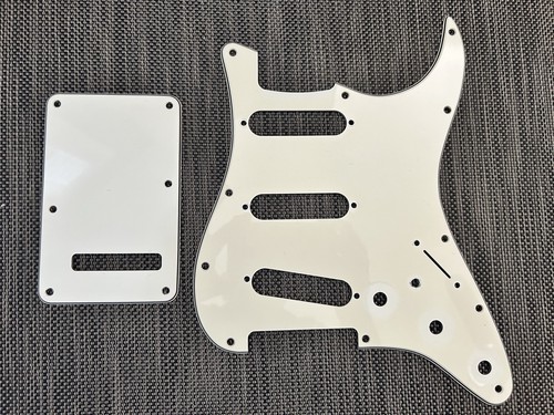 Original Fender 08 Stratocaster/Strat S/S/S 11-Loch Gitarre Schlagbrett & Backplate
