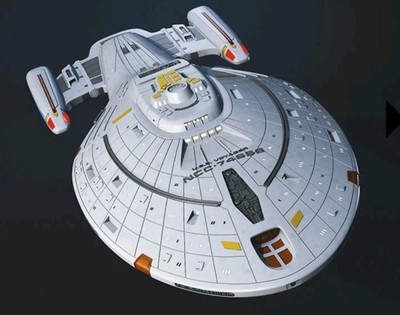 Star Trek Uss Voyager 1/700 scale Voyager Ship Model Kit Large 19