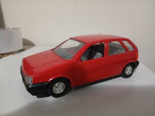 Fiat Tipo Burago 1/24 - Foto 1 di 5