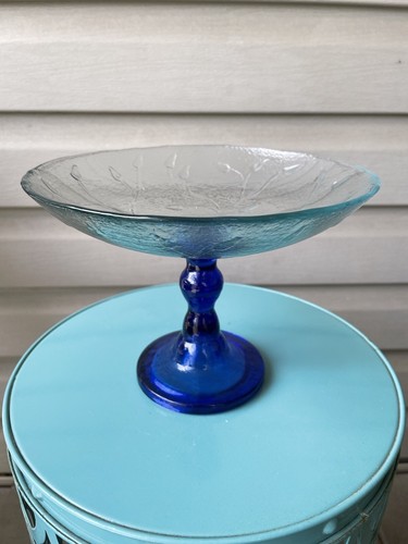 Vintage Impressed Flowers Cobalt Blue Pedestal Glass Bowl Candy Dish 6"