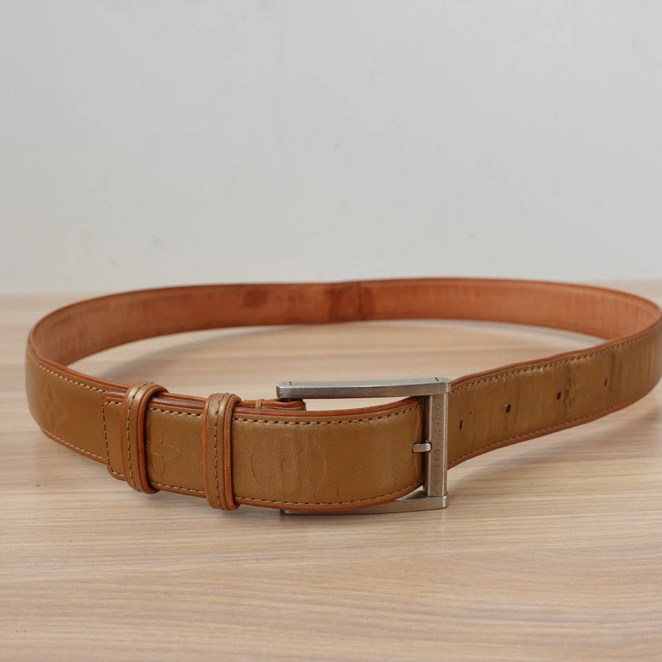 Cinturón LOUIS VUITTON 75 30 Cuero Monograma Logo Pequeño Desnudo Vernis Ceinture RARO Foto 3 de 4