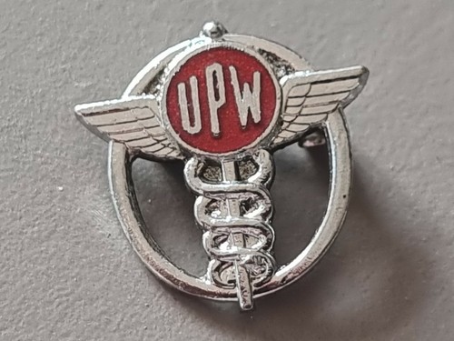 Vintage UPW badge in great condition. L135
