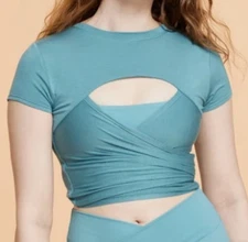 NEW Blogilates Women's Reversible Bow Back Short Sleeve Top Size Medium