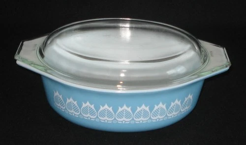 PYREX - 1 1/2 QT. - #043 Blue on White BLUE TULIP Casserole & Lid