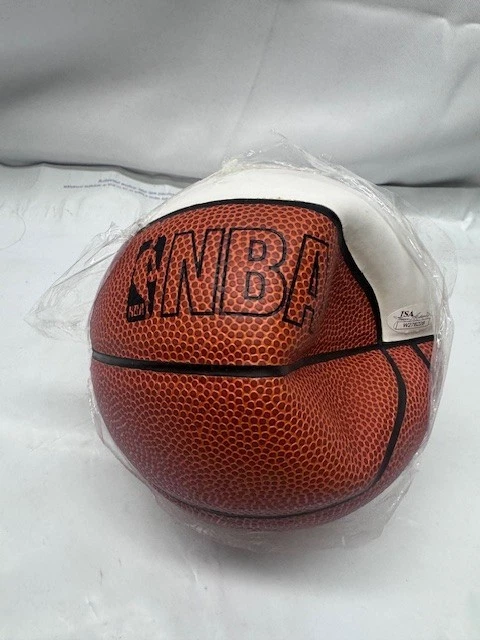 Boston Cletics Spalding NBA MINI BB w/ Autograph - John Havlicek-JSA *Pre-Owned - Image 4 of 4