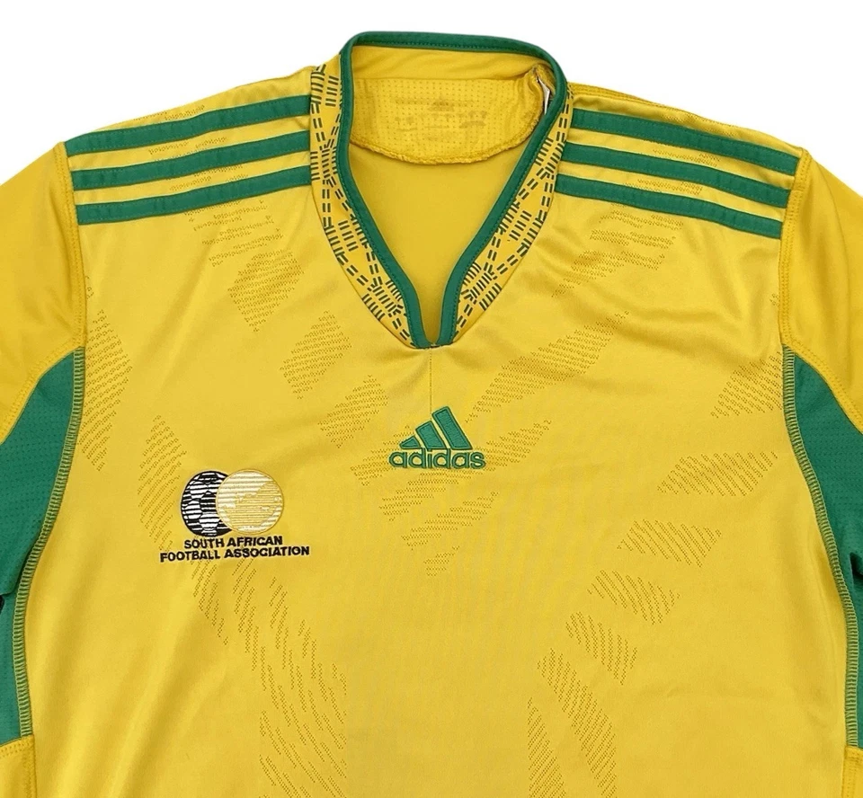 SOUTH AFRICA 2010-11 HOME FOOTBALL SHIRT SMALL ADULT (GOOD) ADIDAS CODE P41442 - Image 3 of 4