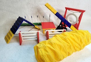 Breyer Dog Agility Set Traditional Scale 8 Piece Vintage Agility Course