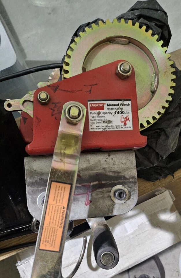 Cabrestante de freno manual Dayton 12U360 relación de transmisión 5:1 1400 libras capacidad de tracción Foto 3 de 4
