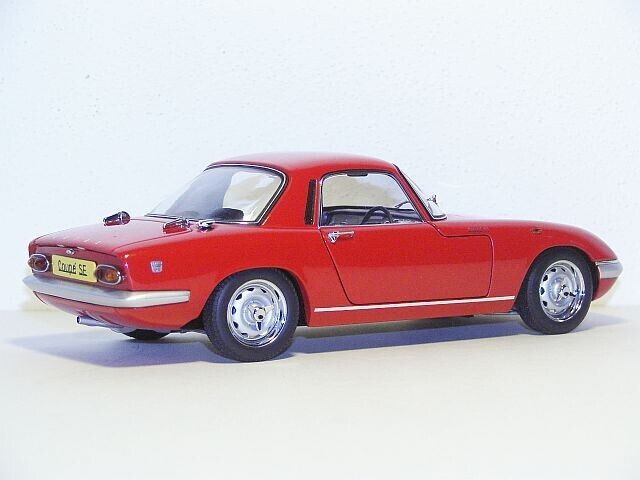 1966 LOTUS ELAN S/E S3 COUPE RED 1:18 by AUTOART 75351 OLD 1966 LOTUS ELAN S/E S3 COUPE RED 1:18 by AUTOART 75351 OLD