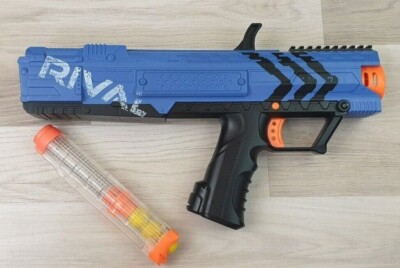 Nerf Rival Apollo XV-700 blau mit 2 Schuss.