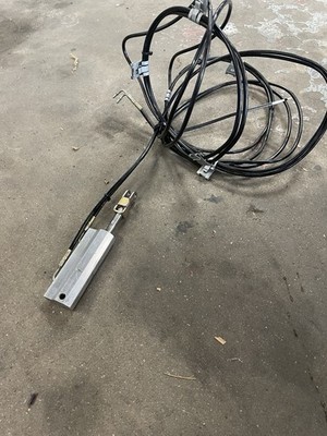 Mercedes R230 SL  Hard Top Center Lock Latch Hydraulic Cylinder Line 2308000872