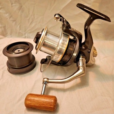 Wychwood Riot 65 Rolle + Ersatzspule Big Pit Karpfen Angelrolle - C0042